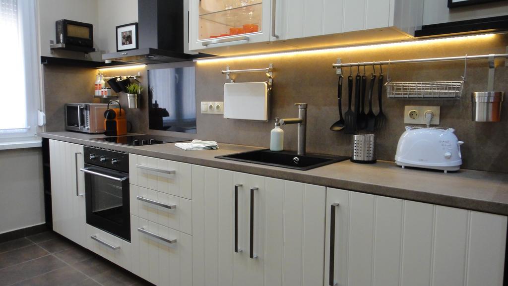 בודפשט Mgtels Apartman - With Private Parking מראה חיצוני תמונה