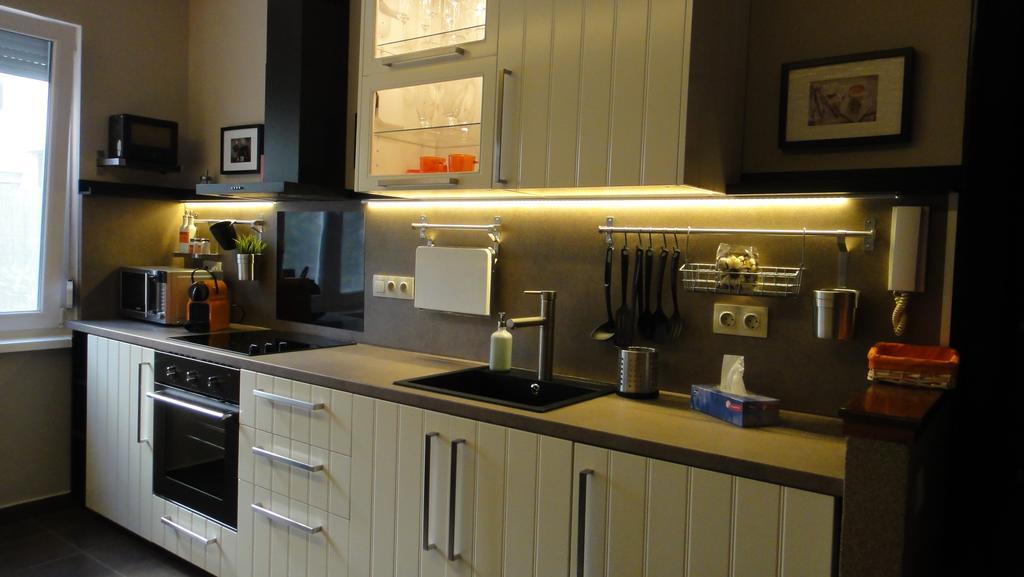 בודפשט Mgtels Apartman - With Private Parking מראה חיצוני תמונה