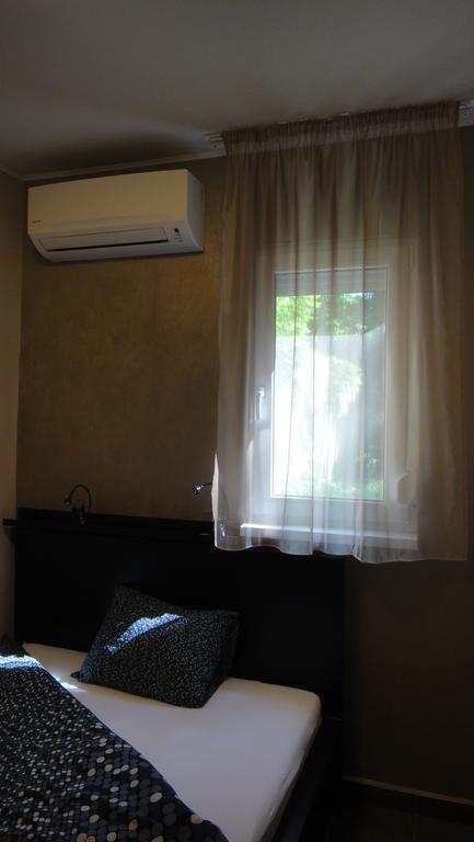 בודפשט Mgtels Apartman - With Private Parking מראה חיצוני תמונה