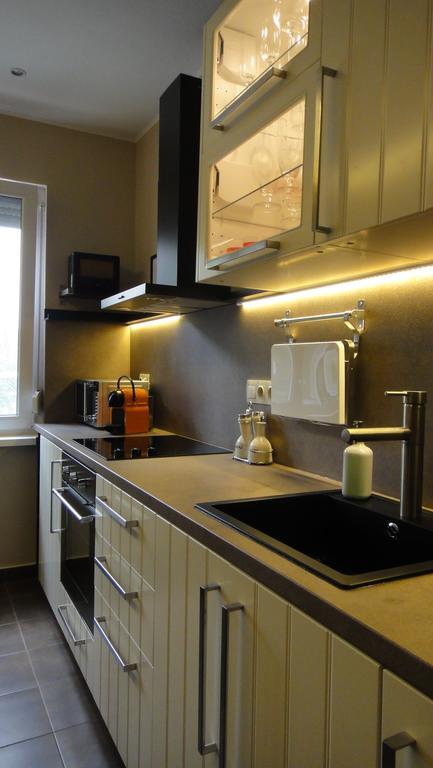 בודפשט Mgtels Apartman - With Private Parking מראה חיצוני תמונה