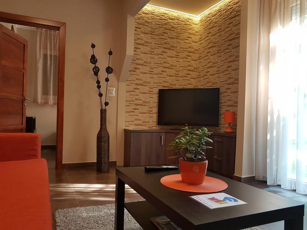 בודפשט Mgtels Apartman - With Private Parking מראה חיצוני תמונה